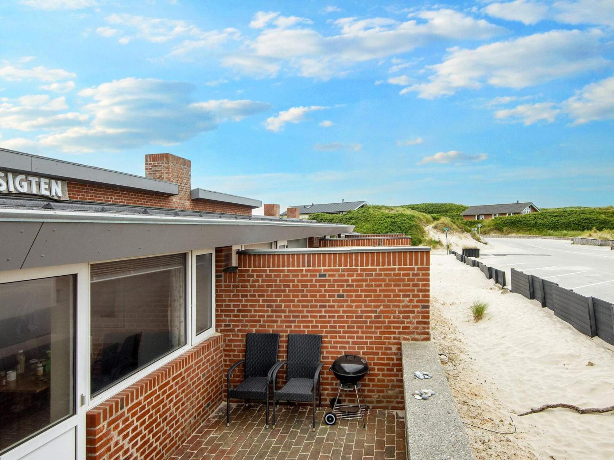 Two-Bedroom Holiday home in Henne 7 Henne Strand Eksteriør billede
